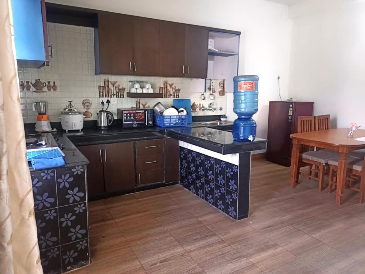 Rj-Residence Pokhara Eksteriør billede
