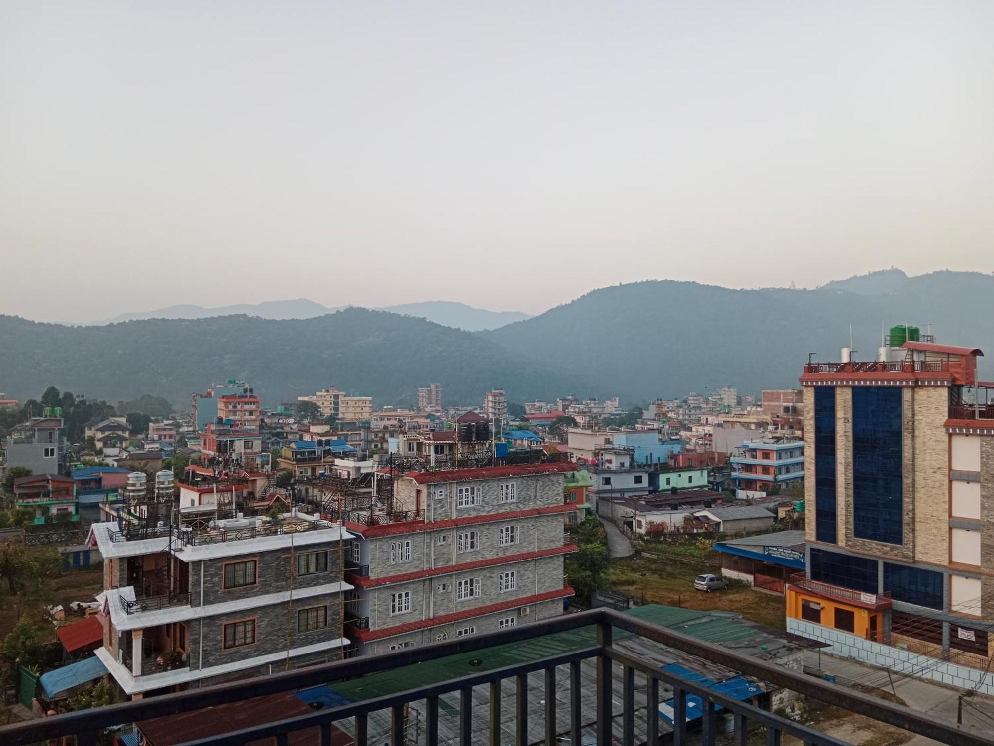 Rj-Residence Pokhara Eksteriør billede