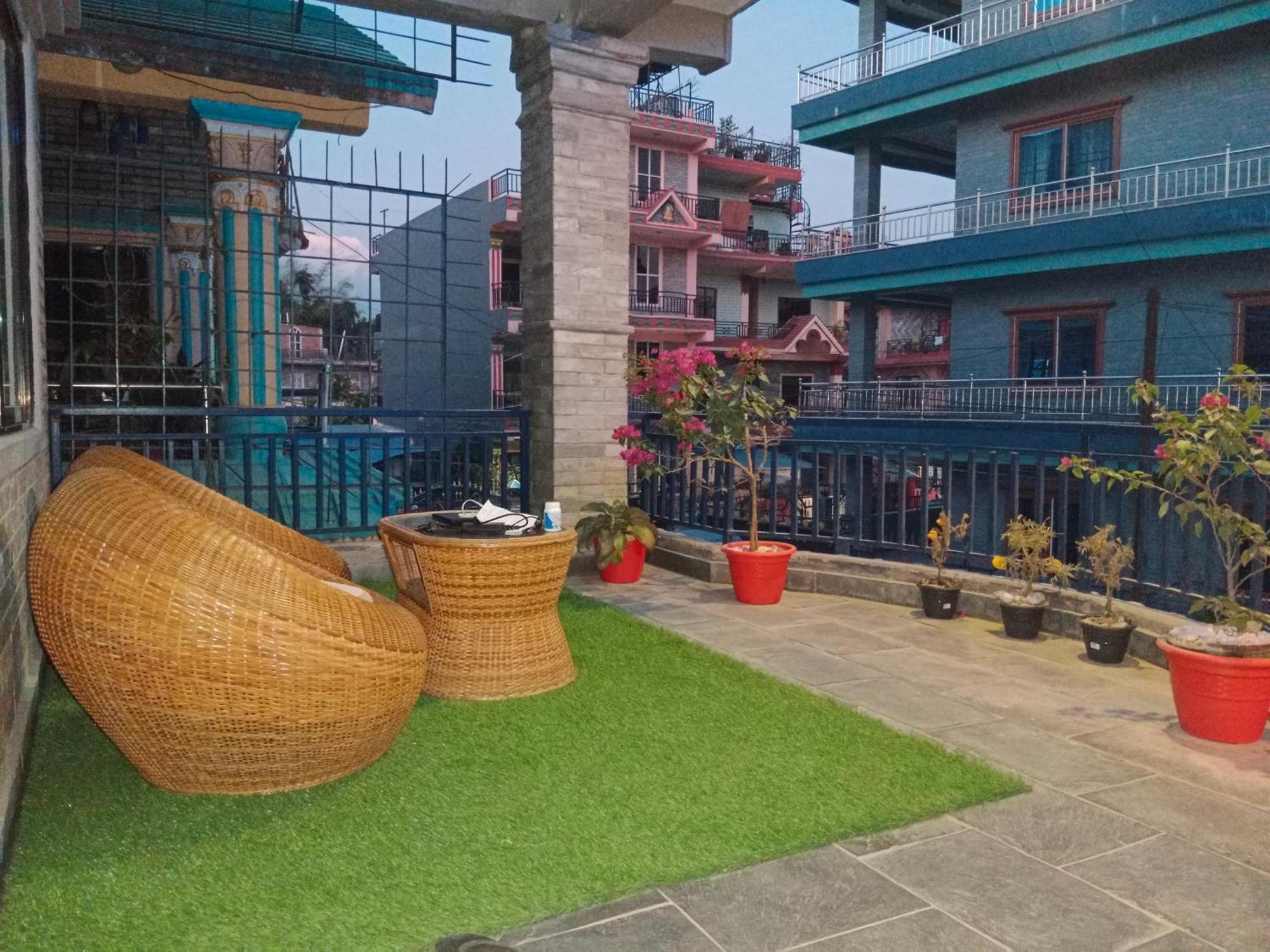 Rj-Residence Pokhara Eksteriør billede